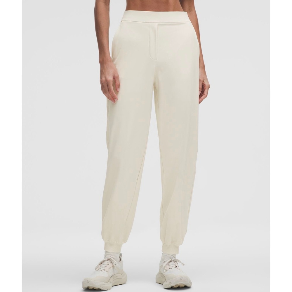 Lululemon Daydrift High Rise Jogger Regular Small NEW with tags Ivory